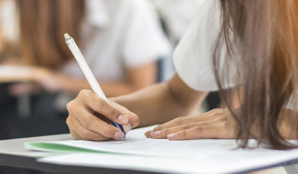 Bolsa Do Ensino Médio Do Governo Federal Vai Continuar